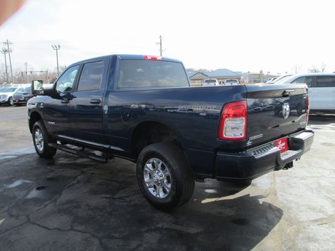 Used 2024 RAM 2500 Big Horn w/ Sport Appearance Package image 8