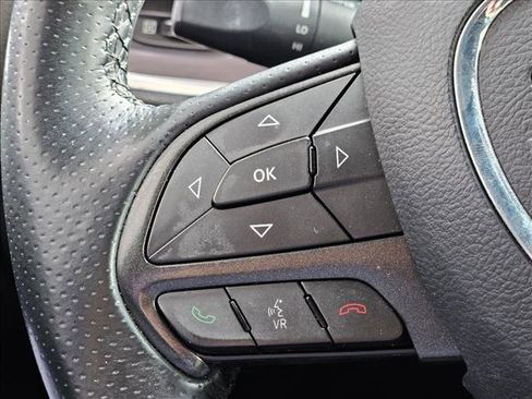 Used 2017 Dodge Charger SXT w/ Plus Group image 14