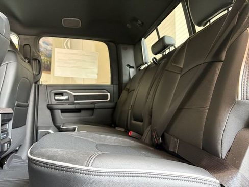 New 2026 RAM 2500 Laramie AWD/4WD image 30