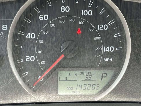Used 2014 Toyota RAV4 XLE FWD image 12