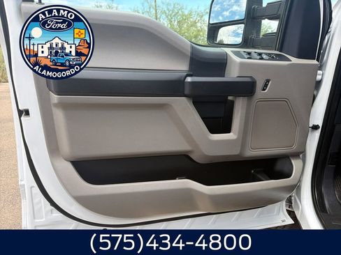 Used 2022 Ford F250 XL w/ Power Equipment Group AWD/4WD image 10