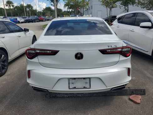 Used 2023 Acura TLX FWD image 8