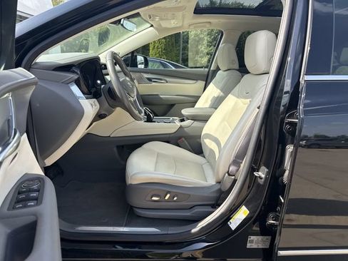Used 2020 Cadillac XT5 Premium Luxury FWD image 9