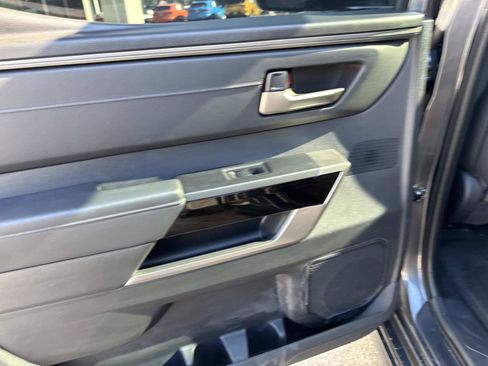 Used 2023 Toyota Tundra Limited image 7