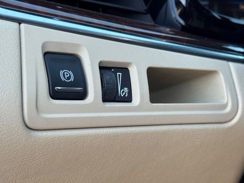 Used 2017 Cadillac XT5 Luxury w/ Driver Awareness Package image 22