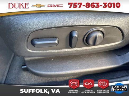 Used 2023 GMC Acadia SLT image 18