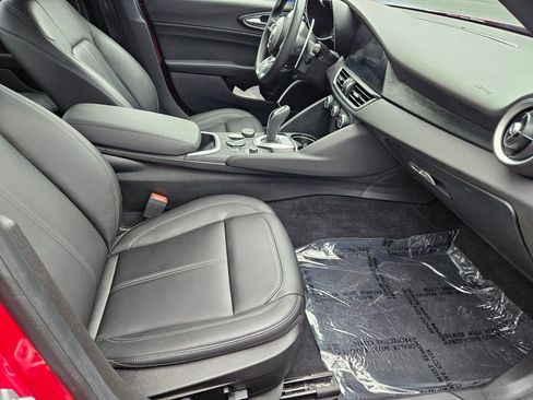 Used 2022 Alfa Romeo Giulia Sprint image 7