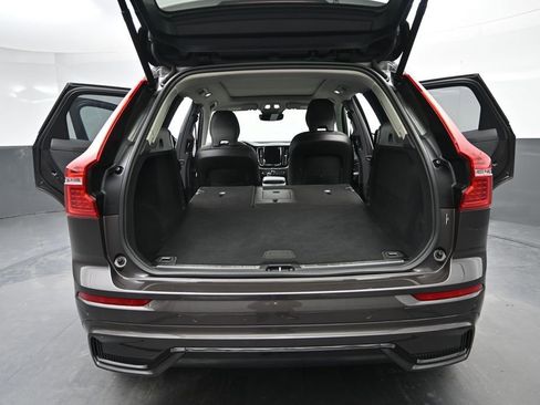 Used 2025 Volvo XC60 B5 Plus w/ Climate Package AWD/4WD image 20