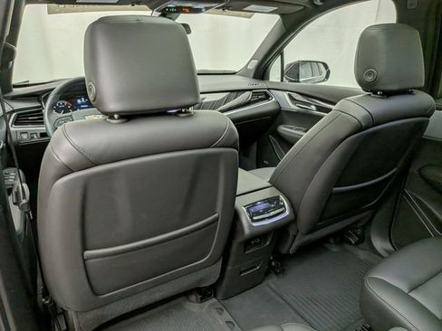 Certified 2024 Cadillac XT6 Premium Luxury w/ LPO, Floor Liner Package AWD/4WD image 23