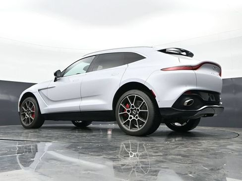 Used 2021 Aston Martin DBX AWD/4WD image 42