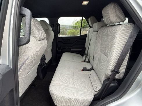 Used 2025 Toyota 4Runner SR5 image 33