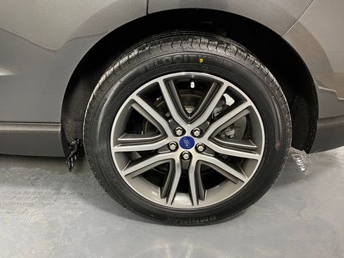 Used 2020 Ford Edge Titanium w/ Equipment Group 301A image 32