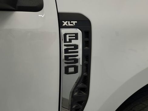 Used 2024 Ford F250 XLT image 59