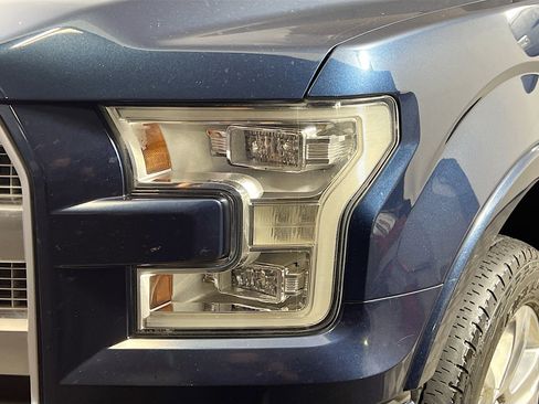 Used 2017 Ford F150 Platinum w/ Equipment Group 701A Luxury image 12