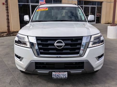 Used 2022 Nissan Armada SL w/ Captain's Chairs Package image 9