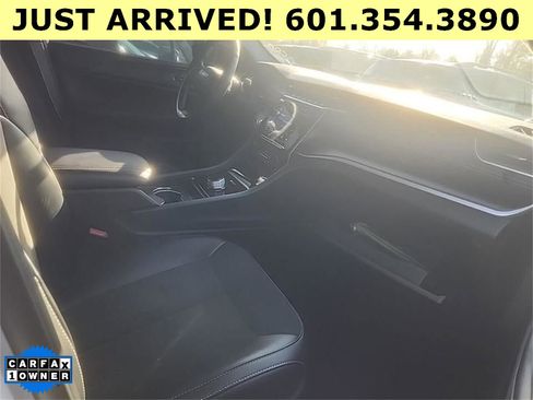 Used 2025 Jeep Grand Cherokee Altitude image 6