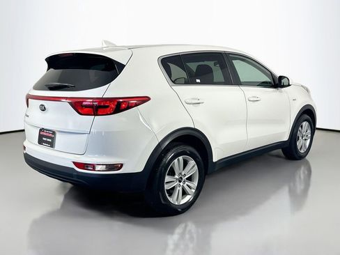 Used 2018 Kia Sportage LX image 5