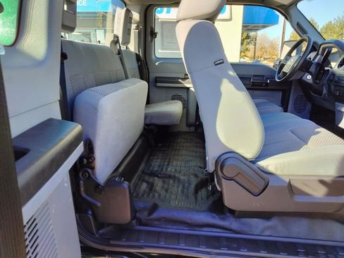 Used 2016 Ford F250 XL w/ Power Equipment Group image 19
