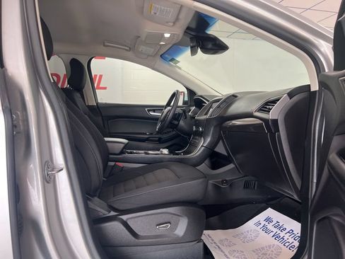 Used 2019 Ford Edge SEL AWD/4WD image 13