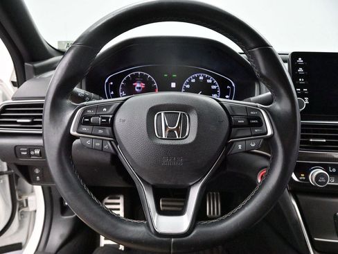 Used 2018 Honda Accord Sport image 14