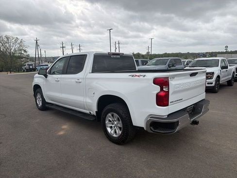 Used 2022 Chevrolet Silverado 1500 LT w/ Safety Package AWD/4WD image 2