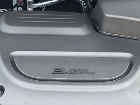 New 2026 Chrysler Pacifica Select FWD image 42