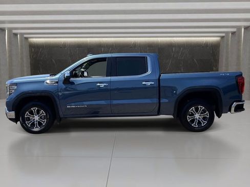 Used 2024 GMC Sierra 1500 SLT AWD/4WD image 2