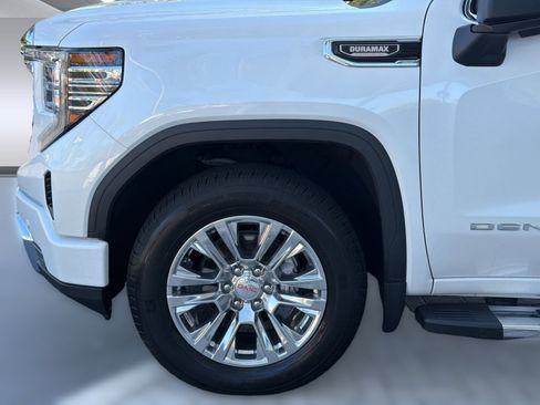 Used 2023 GMC Sierra 1500 Denali RWD image 12