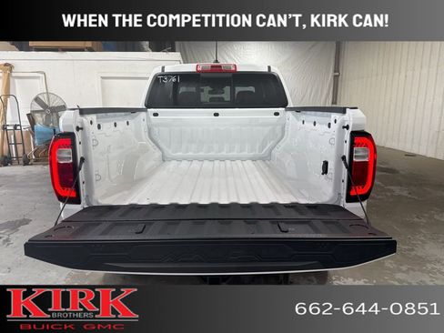 New 2024 GMC Canyon Elevation w/ Convenience Package image 9