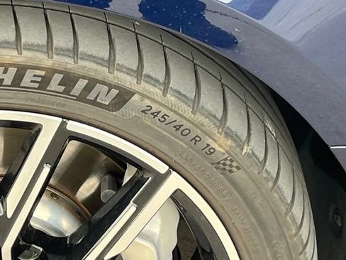 Used 2023 BMW i4 eDrive40 w/ M Sport Package RWD image 8