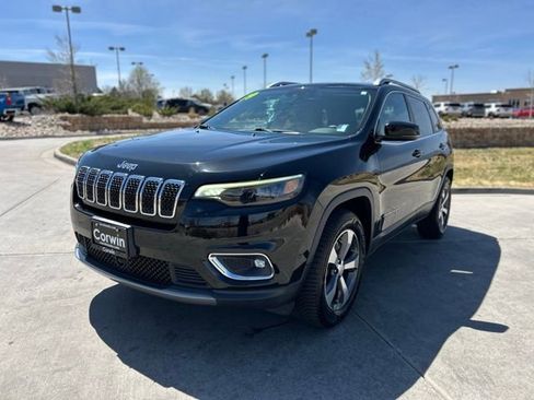 Used 2019 Jeep Cherokee Limited w/ Technology Group AWD/4WD image 3