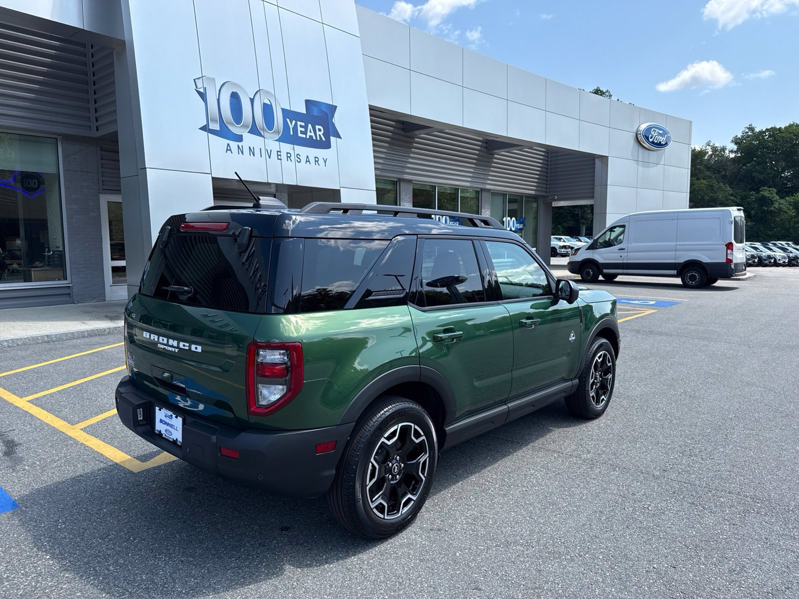Used 2025 Ford Bronco Sport Outer Banks w/ Outer Banks Tech Package+ AWD/4WD image 2