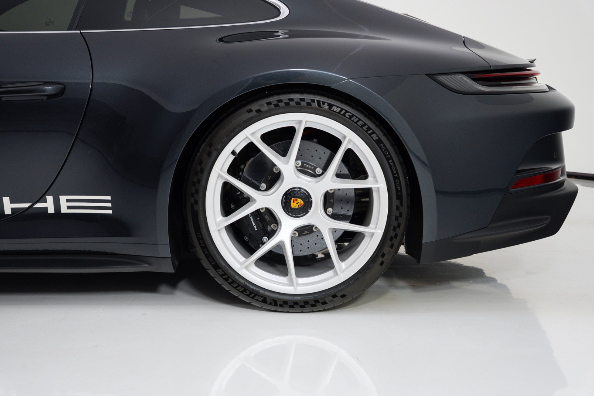 Used 2024 Porsche 911 GT3 RS RWD image 11