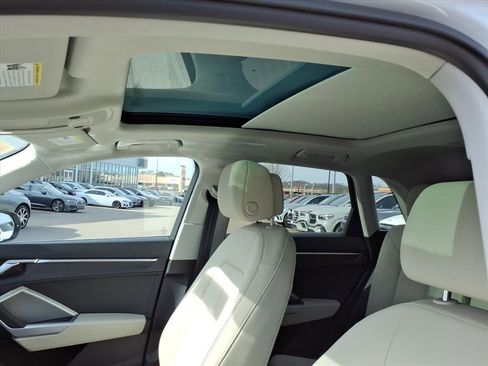 Certified 2025 Audi Q3 2.0T Premium Plus w/ Premium Plus Package image 10