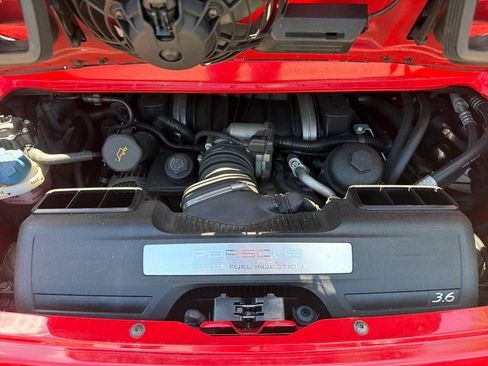 Used 2010 Porsche 911 Cabriolet image 9