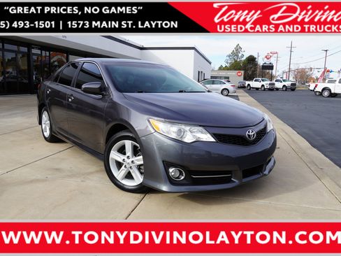 Used 2013 Toyota Camry SE image 1