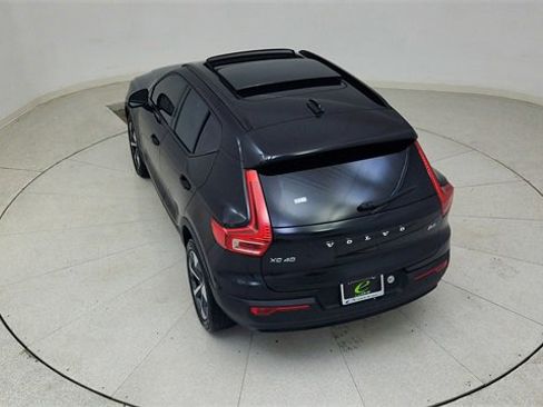 Used 2024 Volvo XC40 B5 Plus image 83