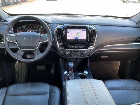 Used 2022 Chevrolet Traverse RS image 14