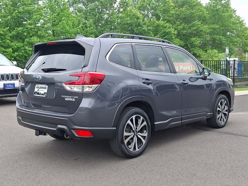 Certified 2023 Subaru Forester Limited AWD/4WD image 7
