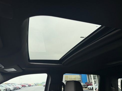 Used 2025 GMC Sierra 1500 Denali w/ Denali Reserve Package image 17