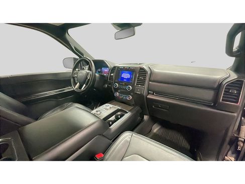 Used 2021 Ford Expedition Max Limited image 19
