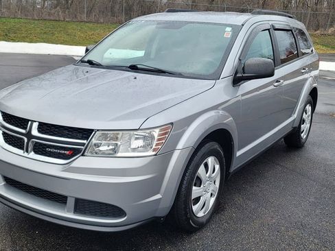 Used 2016 Dodge Journey SE w/ Flexible Seating Group image 3