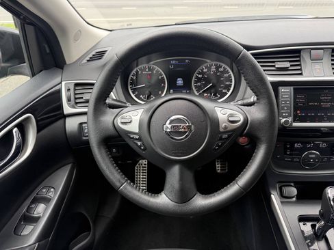 Used 2019 Nissan Sentra SV w/ Special Edition Package FWD image 18