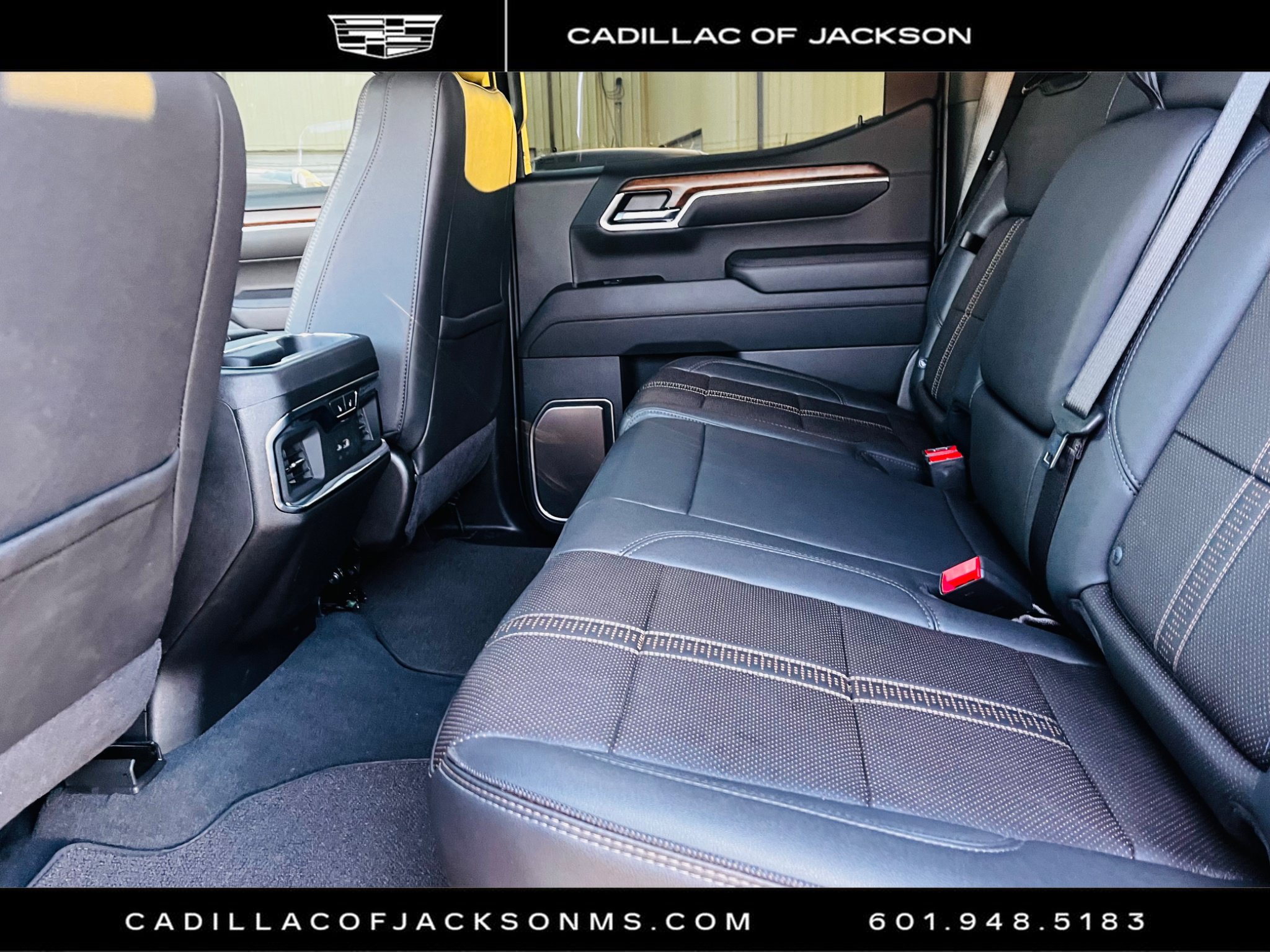 Used 2025 Chevrolet Silverado 1500 High Country w/ Midnight Edition AWD/4WD image 16