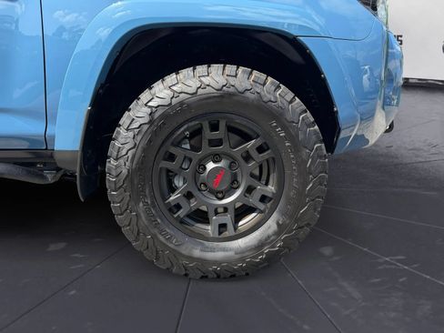Used 2018 Toyota 4Runner 4WD image 27