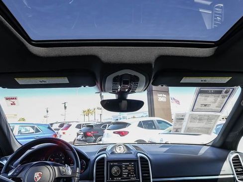 Used 2012 Porsche Cayenne image 17