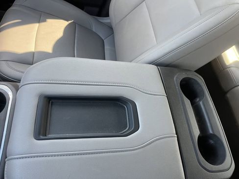 Used 2022 GMC Sierra 3500 SLT w/ SLT Premium Package image 33