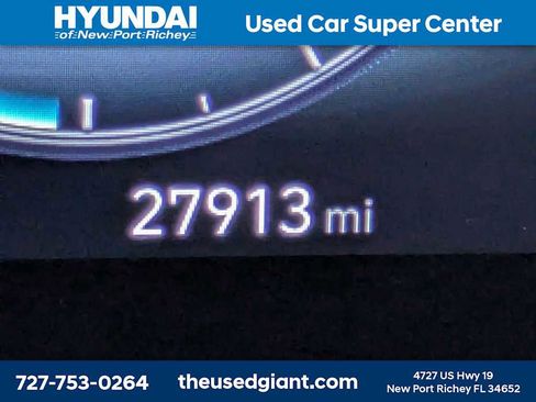 Used 2024 Hyundai Elantra SEL FWD image 29