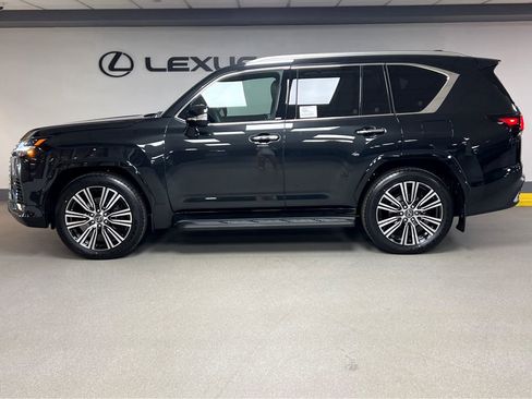 New 2026 Lexus LX 700h Luxury AWD/4WD image 4
