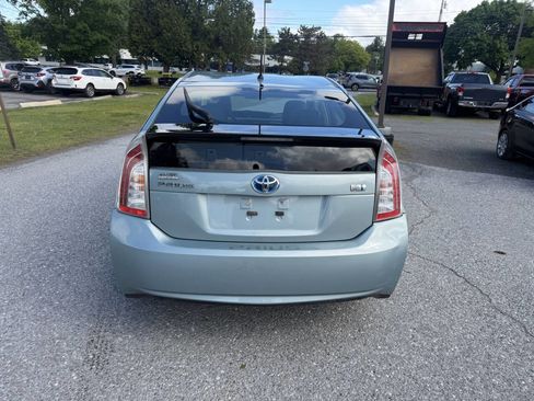 Used 2012 Toyota Prius Two FWD image 4